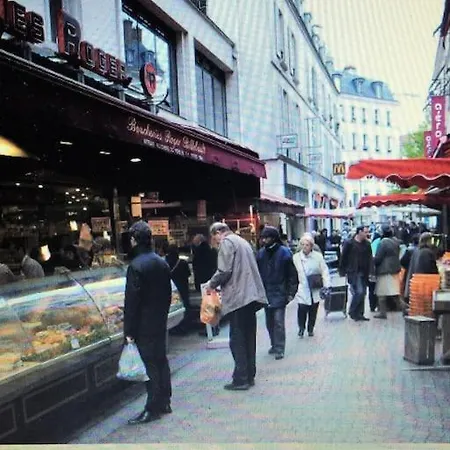 5 Minutes Village Olympique Tour Eiffel Daire Paris